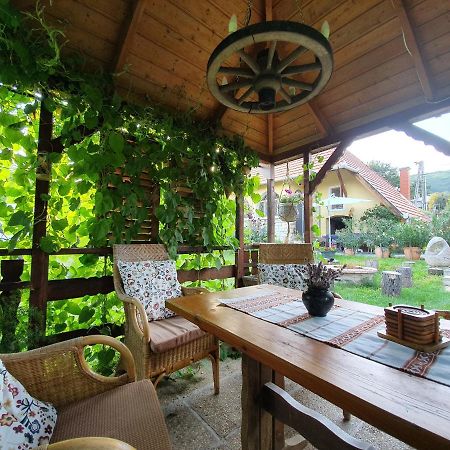 Dalia Apartmanok Csopak Buitenkant foto